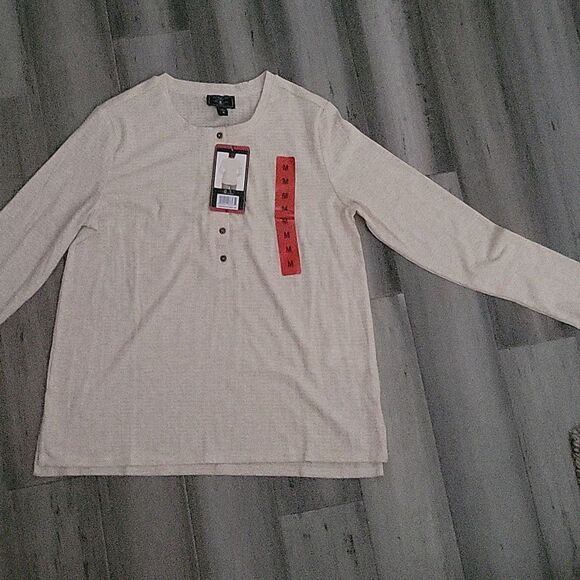 G.H. Bass & Co. Cream Long Sleeve Tee - Picture 5 of 5